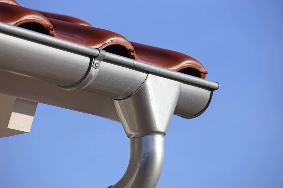 How to Install a Gutter Marshfield, MO